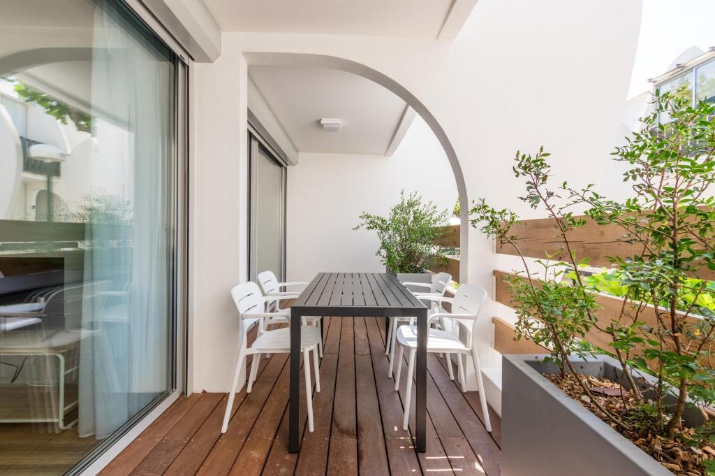Balkón nebo terasa v ubytování MY Hôtel Résidences - La Grande-Motte