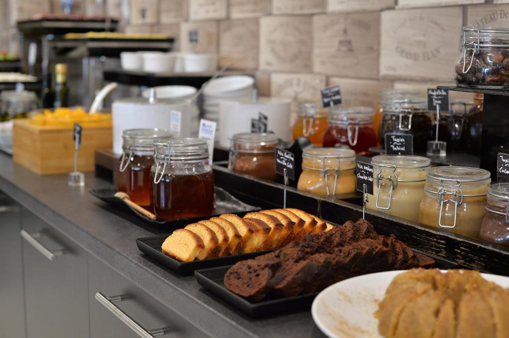 Athenaeum Grand Hotel - Resim 19