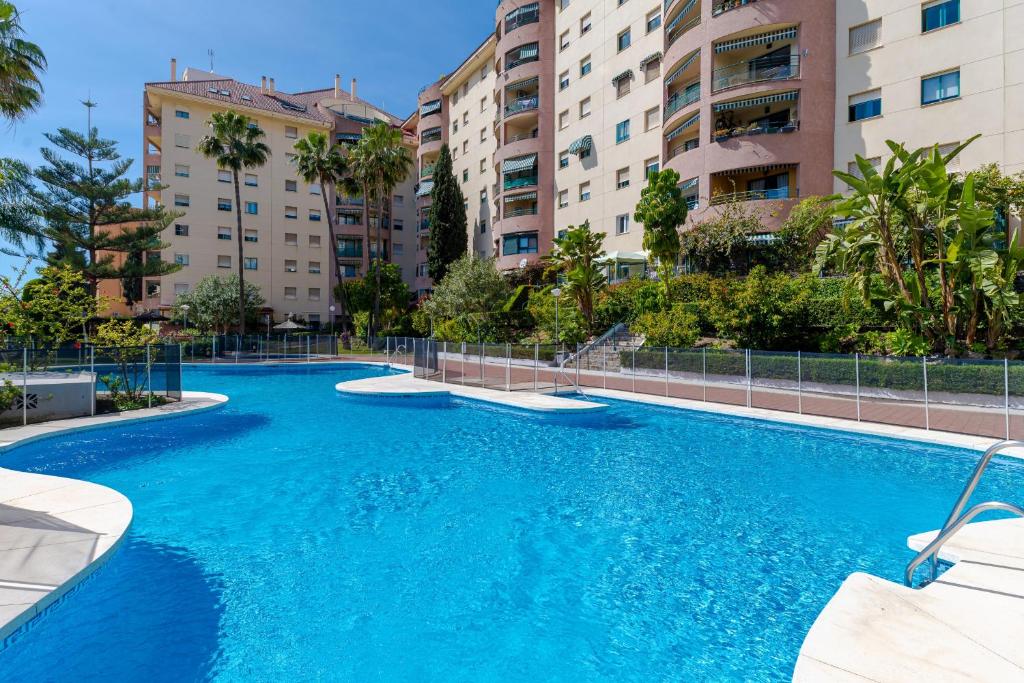 Bazén v ubytovaní Modern Apartment City Centre Marbella alebo v jeho blízkosti