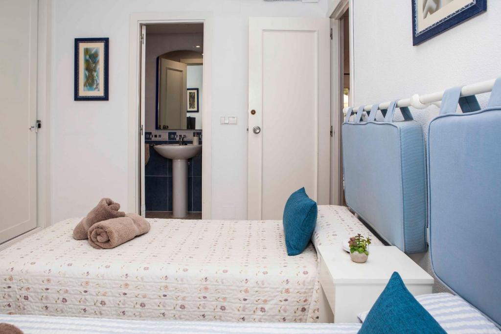 Postel nebo postele na pokoji v ubytování La Manga Club 2 Bed Apartment Great location