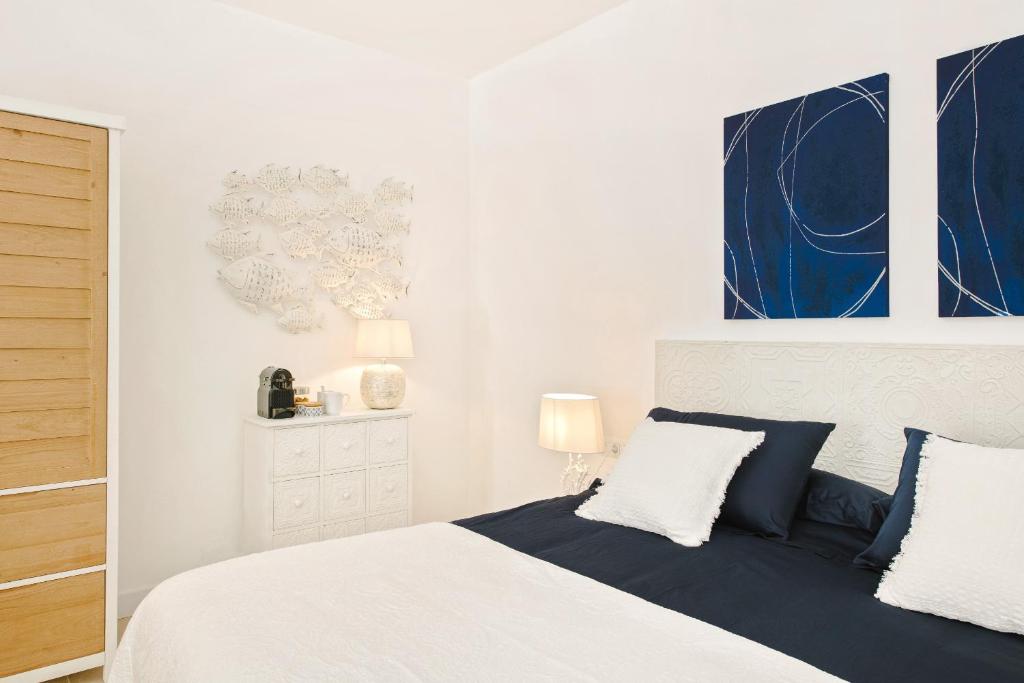 Zdjęcie z galerii obiektu Luxurious Villa just 200m from the Beach! w mieście Estepona