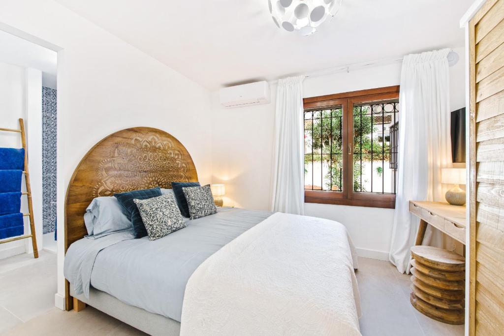 Zdjęcie z galerii obiektu Luxurious Villa just 200m from the Beach! w mieście Estepona