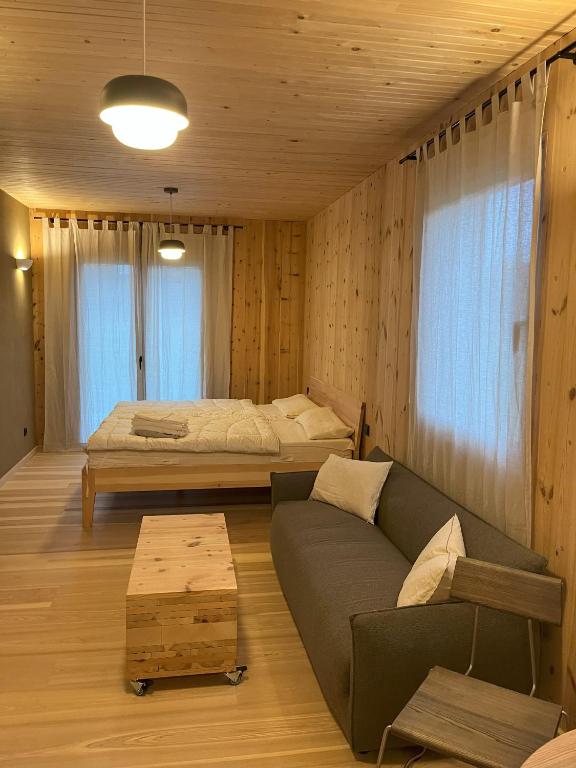 Postel nebo postele na pokoji v ubytování B&B Zirbenduft