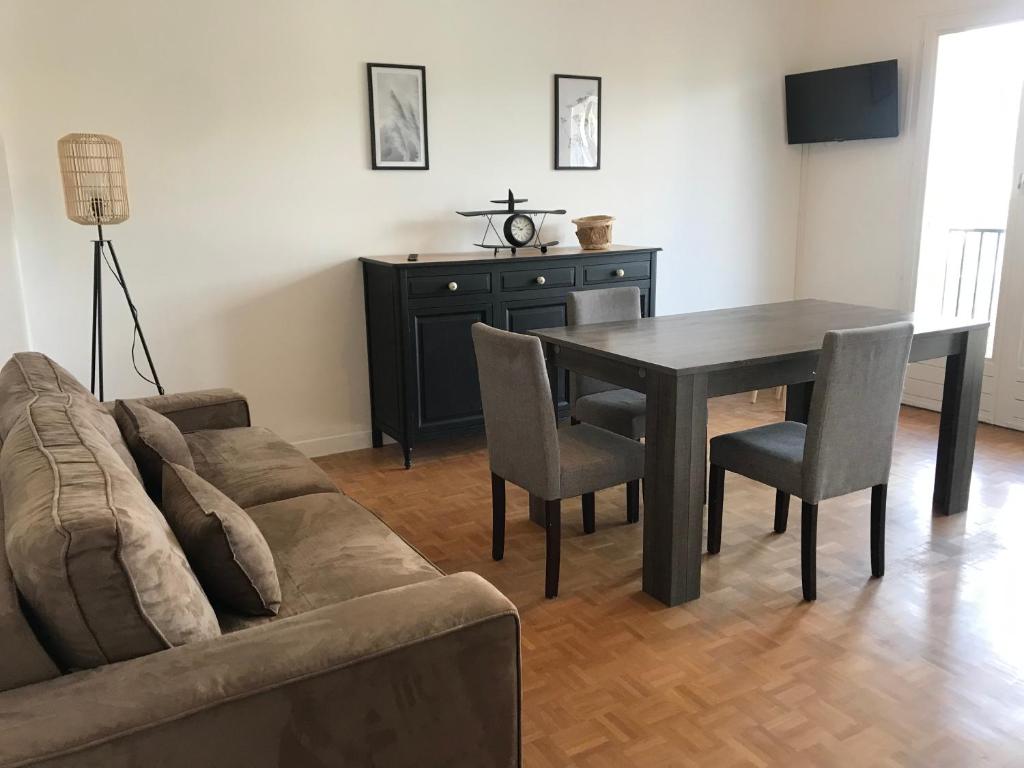 Posezení v ubytování 2 Espalion superbe appartement hyper centre ville