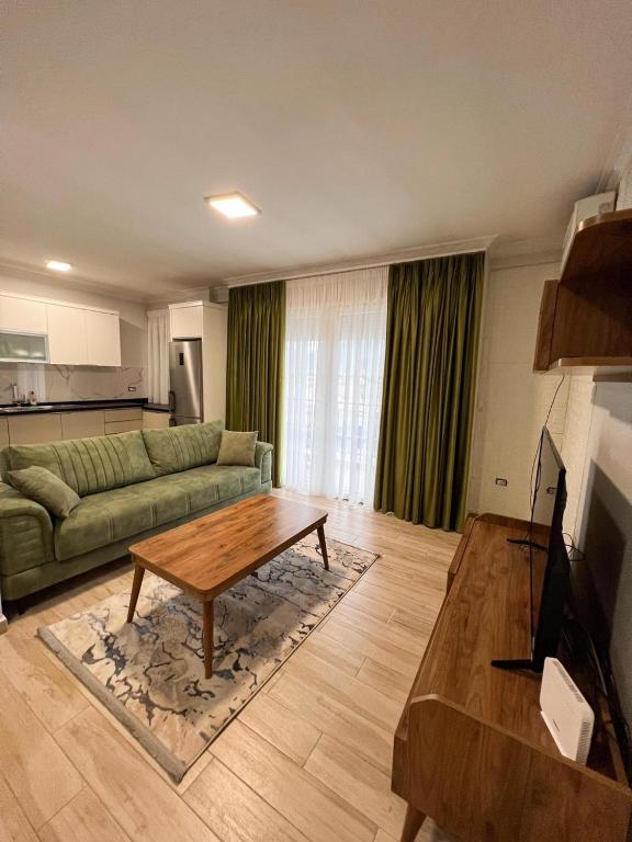 Roes Apartments