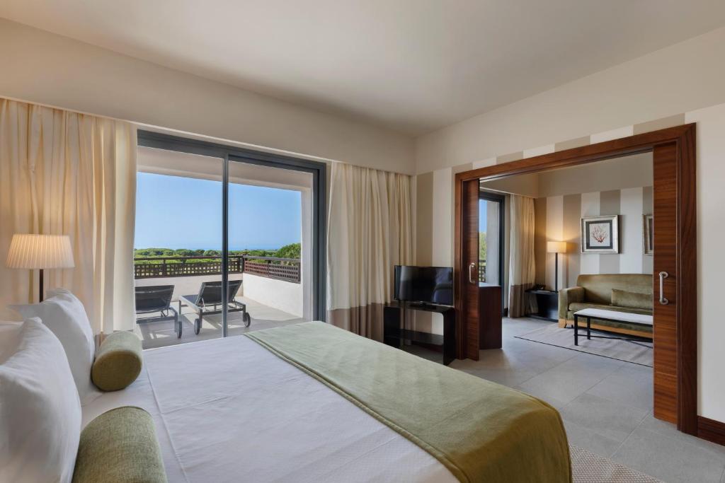 Posteľ alebo postele v izbe v ubytovaní Precise Resort El Rompido-The Hotel