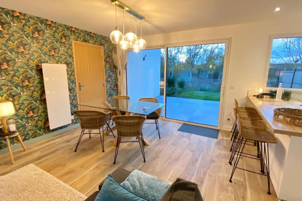 Kuchnia lub aneks kuchenny w obiekcie Superb cottage for 4 people with views of the dunes