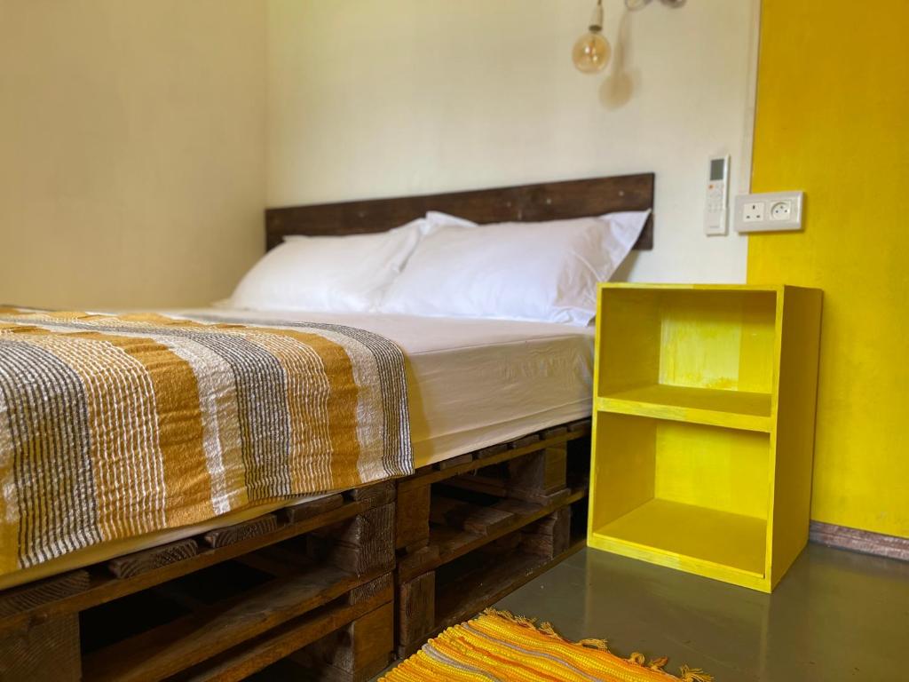 Postel nebo postele na pokoji v ubytování Kowlessur Residence