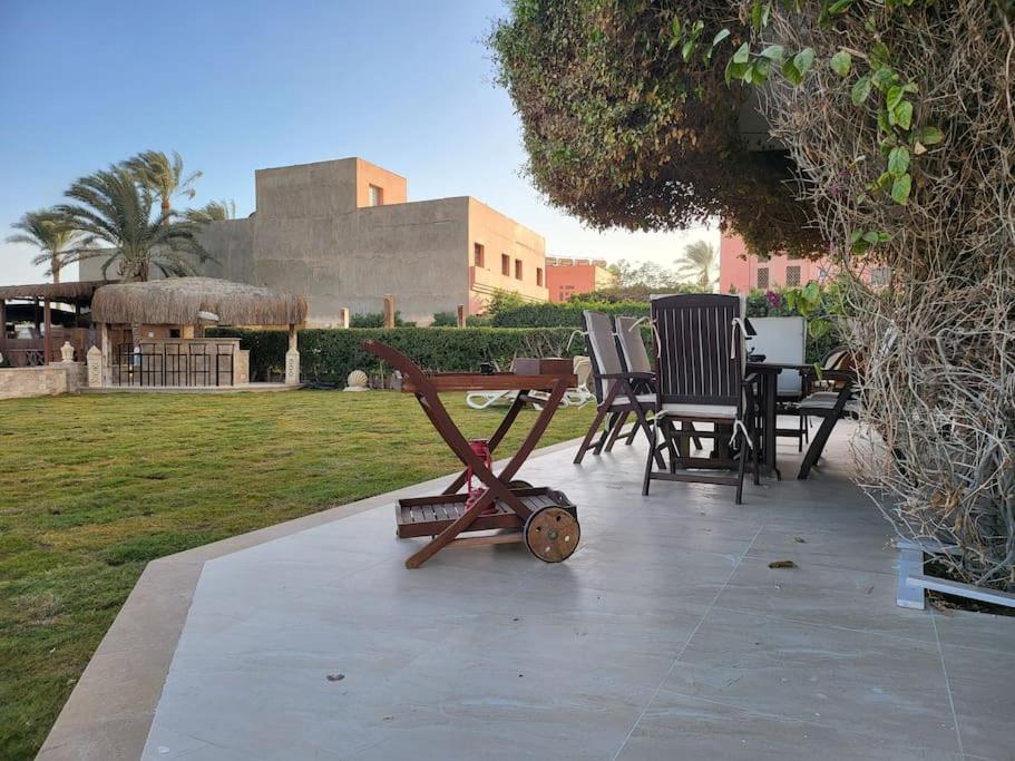 Zahrada ubytování Beachfront Sokhna Villa 4 Bedrooms W Private pool