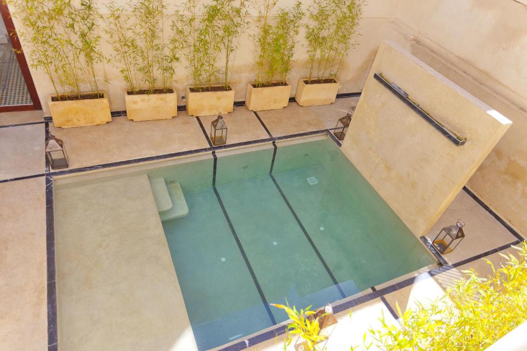Bazén v ubytování Riad Palais Bahia Fes nebo v jeho okolí