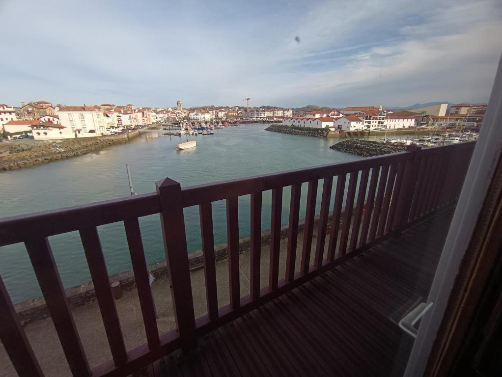 Photo de la galerie de l'établissement Appartement 60m² très belle vue, à Ciboure