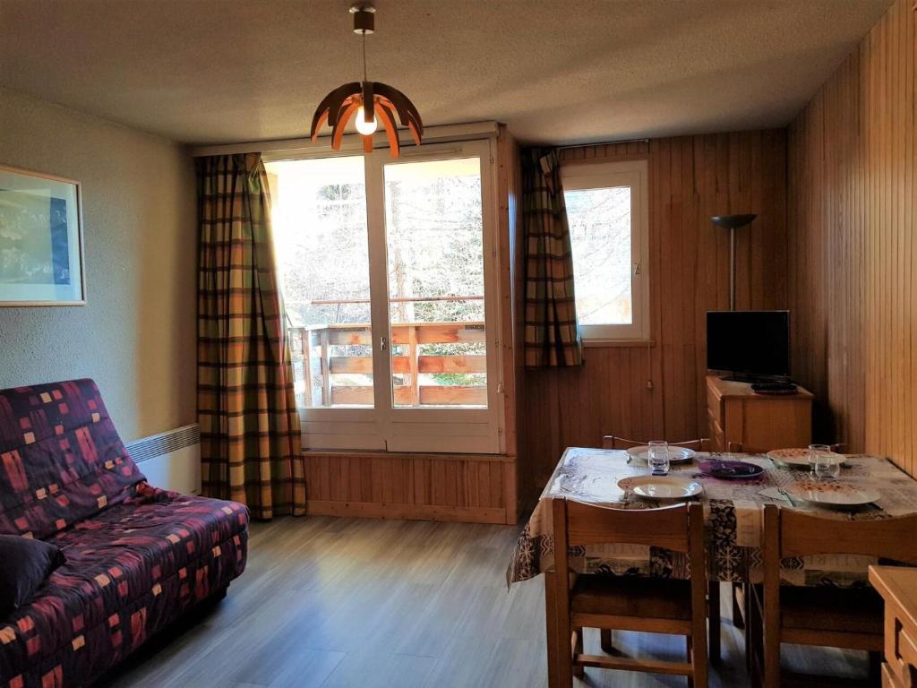 Photo de la galerie de l'établissement Résidence Rond Point I - Studio 4 personnes MAE-1504, à Orcières