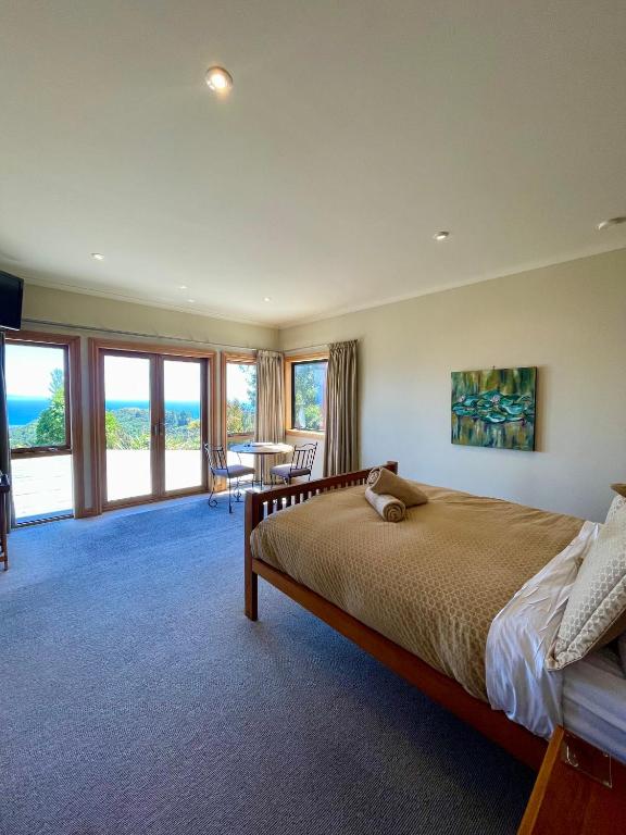 
Queen Room with Sea View
