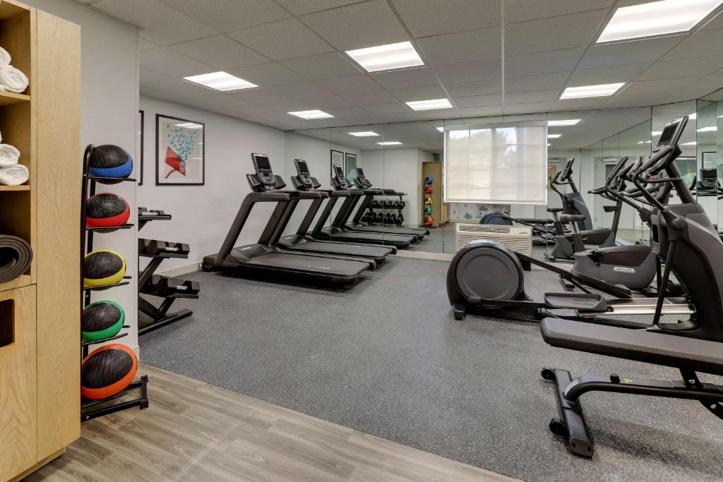 Sonesta Simply Suites Miami Airport Doral photo