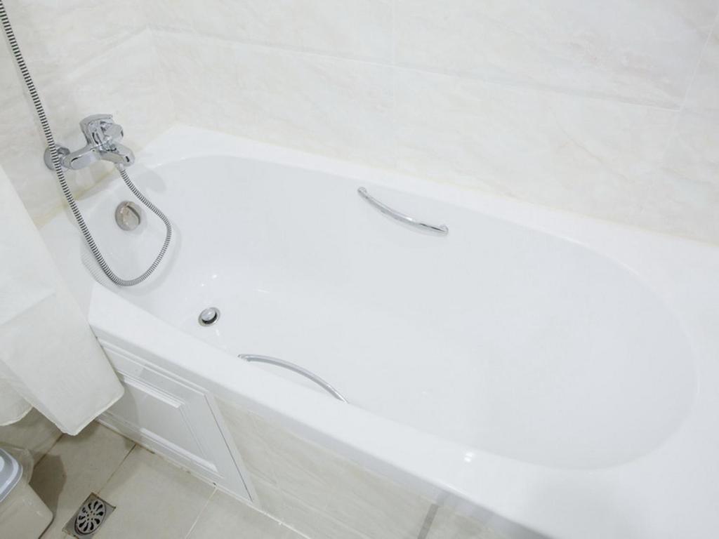 Koupelna v ubytování P.A. Thani Hotel