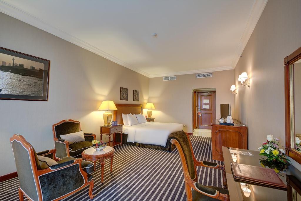Royal Ascot Hotel - Superior Deluxe Room
