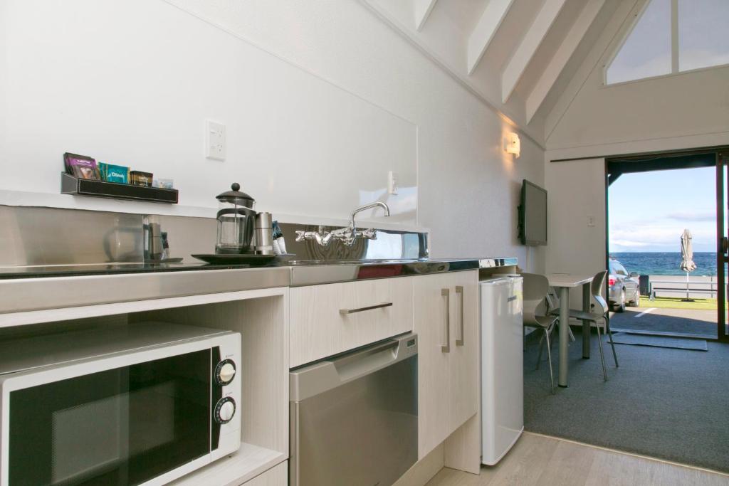 Gables Lakefront Resort - Resim 4