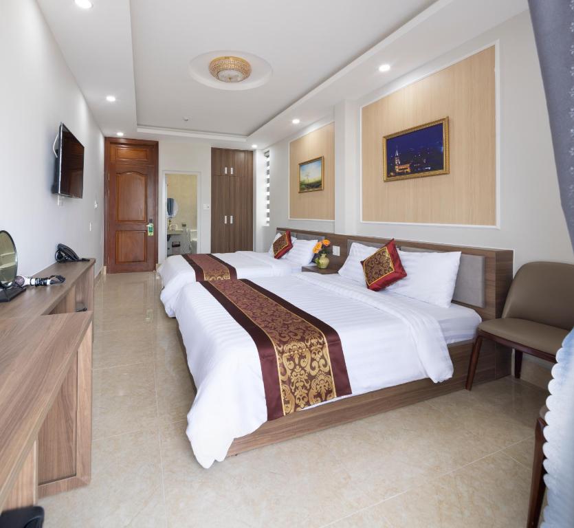 TV a/nebo společenská místnost v ubytování ROMANCE HOTEL DALAT