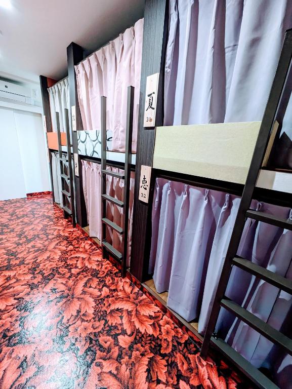 Kuchyň nebo kuchyňský kout v ubytování 駿府城下町の宿　玉乃屋