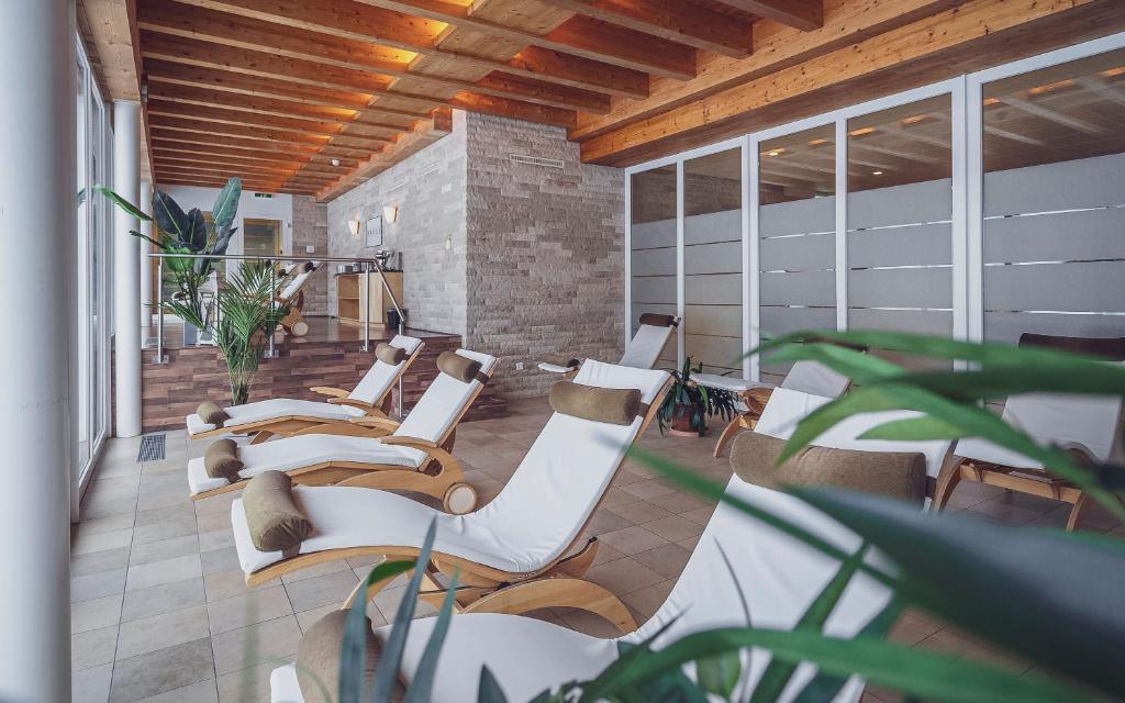 Posezení v ubytování Mountain Plaza Hotel