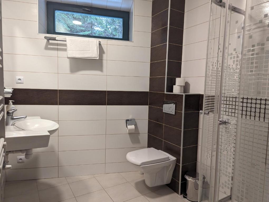 Koupelna v ubytování Ośrodek Wypoczynkowy Watra