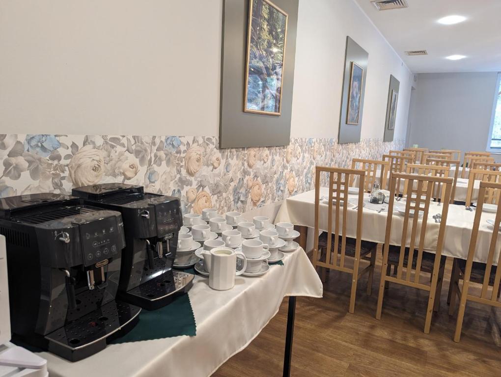 Restaurace v ubytování Ośrodek Wypoczynkowy Watra