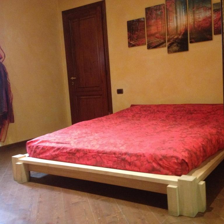 Postel nebo postele na pokoji v ubytování Wallace Apartment