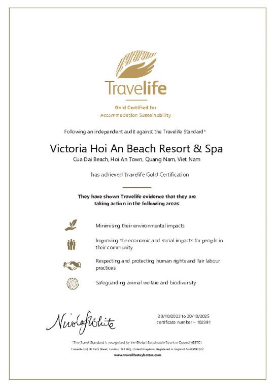 Certifikát, hodnocení, plakát nebo jiný dokument vystavený v ubytování Victoria Hoi An Beach Resort & Spa