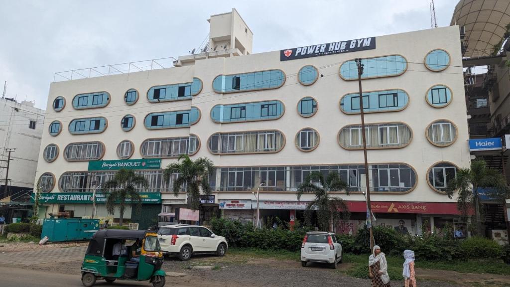 HOTEL DIVINE HERITAGE, Vadodara, India