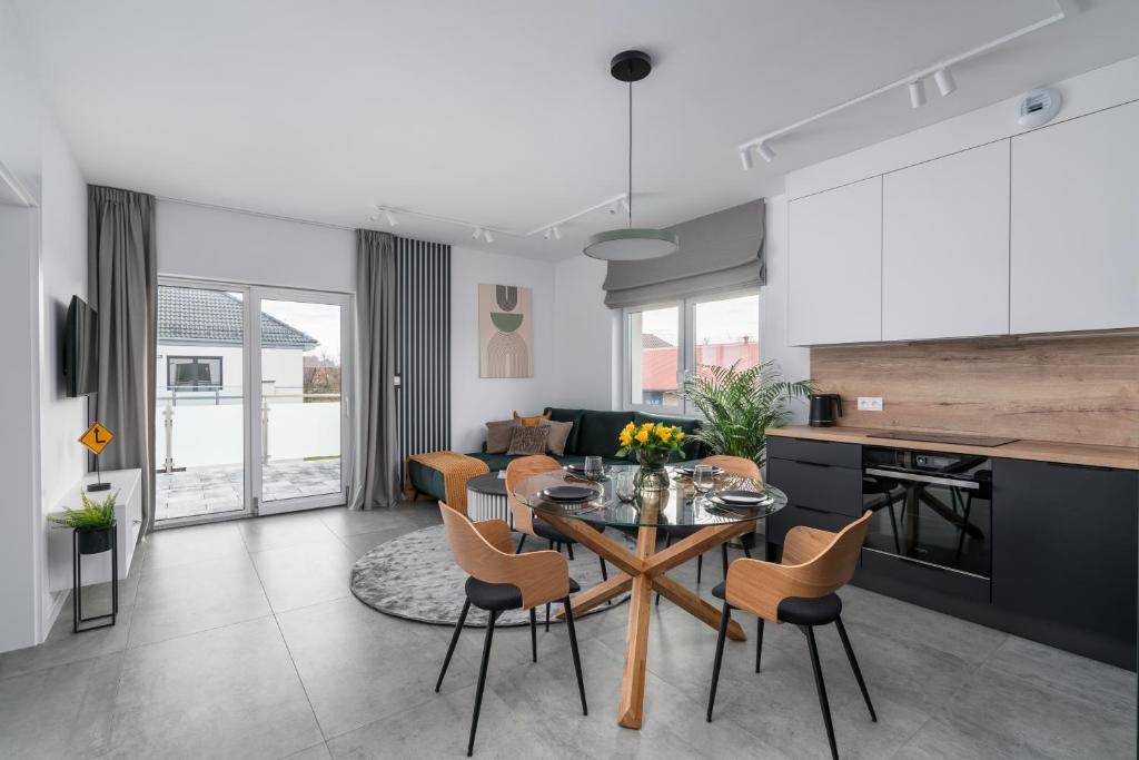 Green Heaven Modern Suites - Apartment Mit 3 Schlafzimmern