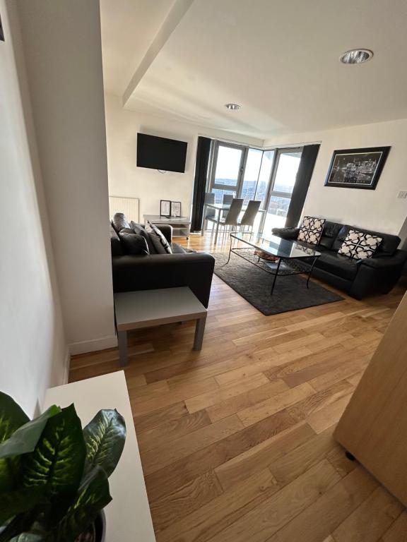 Riverview Apartments - 