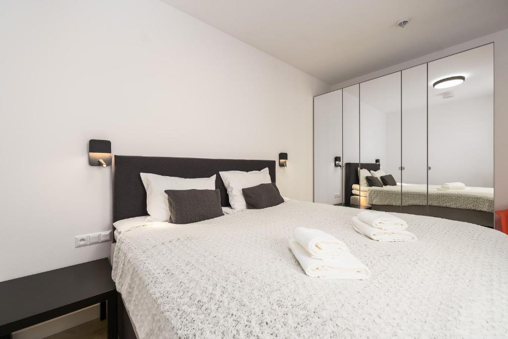 Aquamarina Prima SEASIDE Apartments by the Beach by Noclegi Renters - Сюита с двумя спальнями