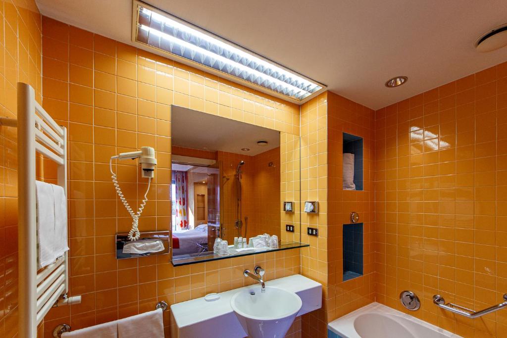 Koupelna v ubytování Albani Hotel Roma