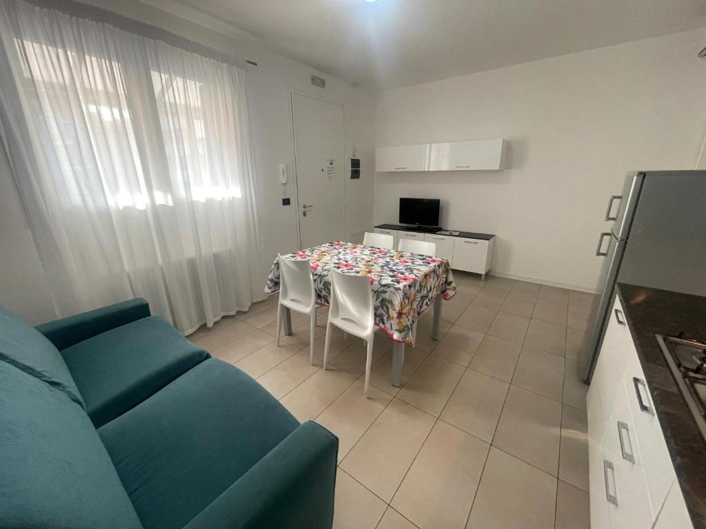Kuchyň nebo kuchyňský kout v ubytování Villa Marina Apartments - Agenzia Cocal