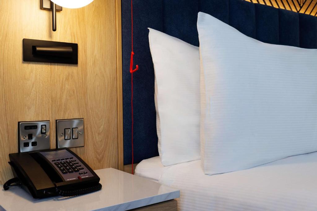 DoubleTree by Hilton Coventry - King Room - Accesso Alla Mobilità
