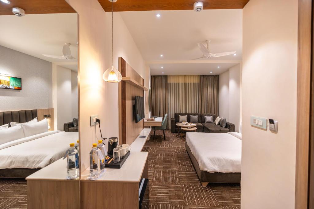 Katil atau katil-katil dalam bilik di Clarks inn Express Ayodhya