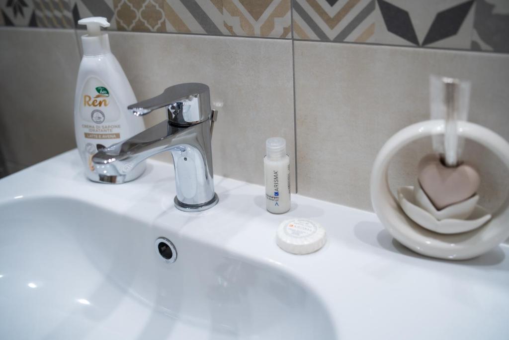 Koupelna v ubytování B&B La Dimora di Pepè