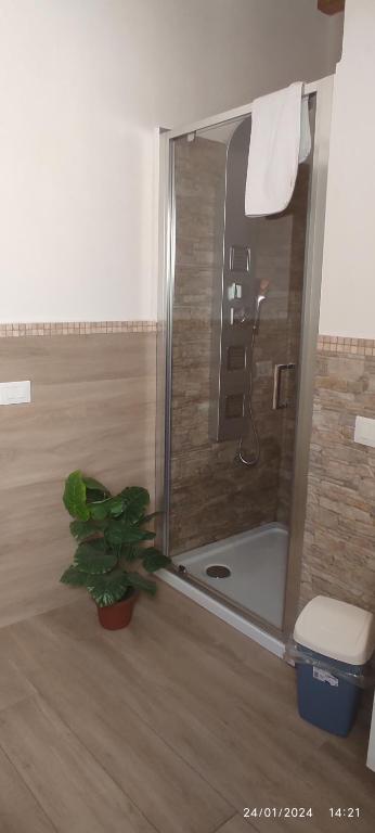 Łazienka w obiekcie HOME DOLCE LUNA