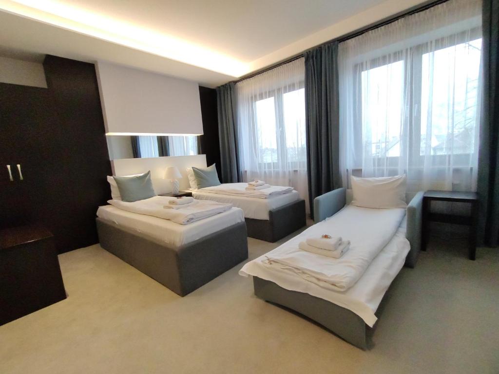 Novopolska - Hotel i Restauracja - Economia Tripla Stanza