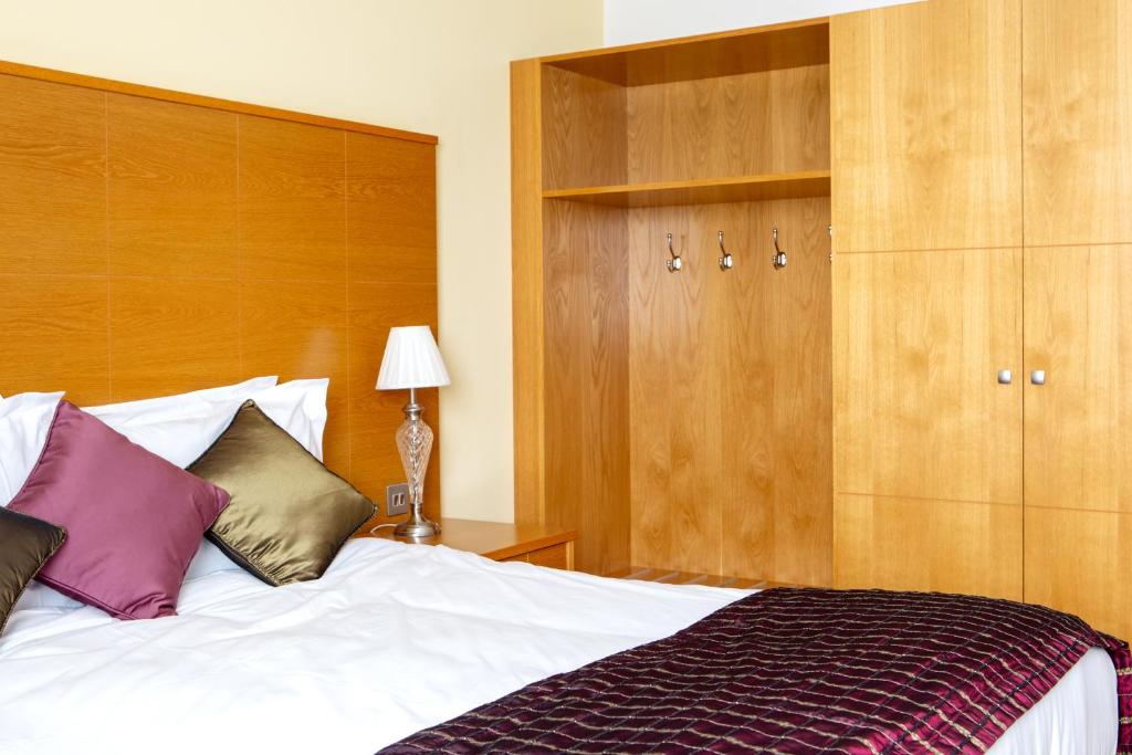 Postel nebo postele na pokoji v ubytování George Albert Hotel & Spa