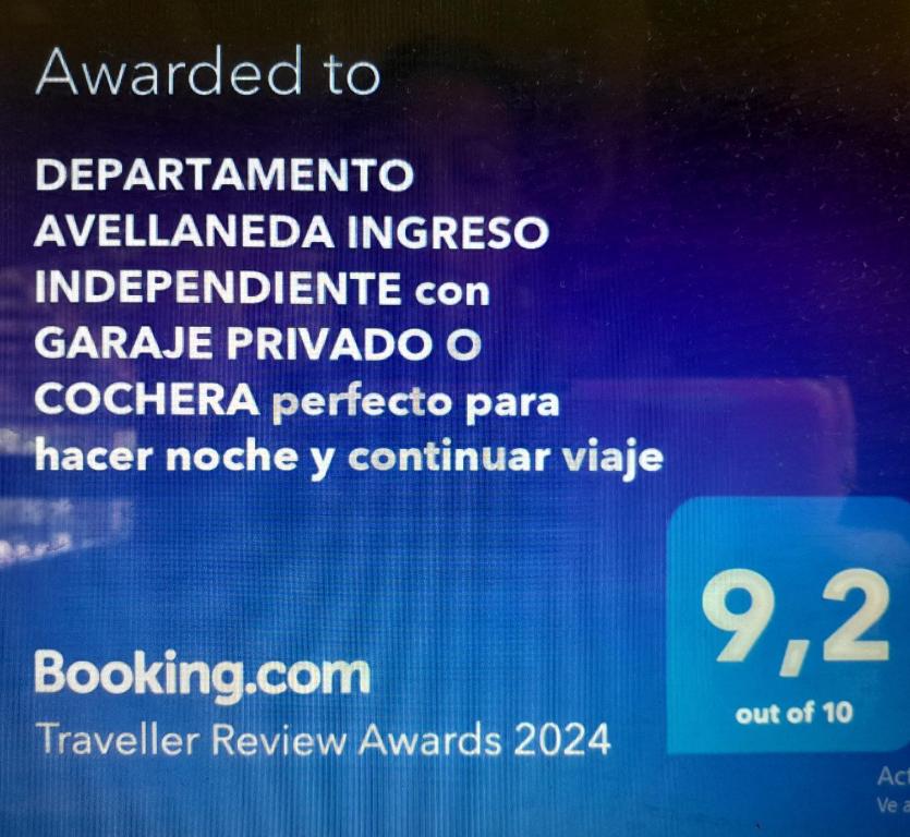 DEPARTAMENTO AVELLANEDA con GARAJE PRIVADO perfecto para hacer noche y continuar viaje