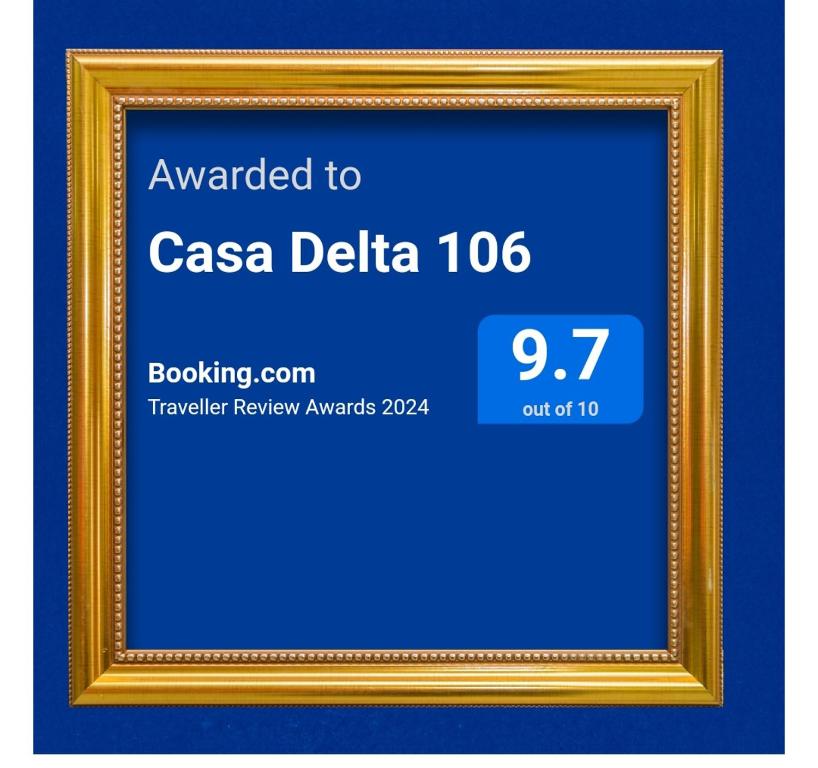 Un certificat, premiu, logo sau alt document afișat la Casa Delta 106
