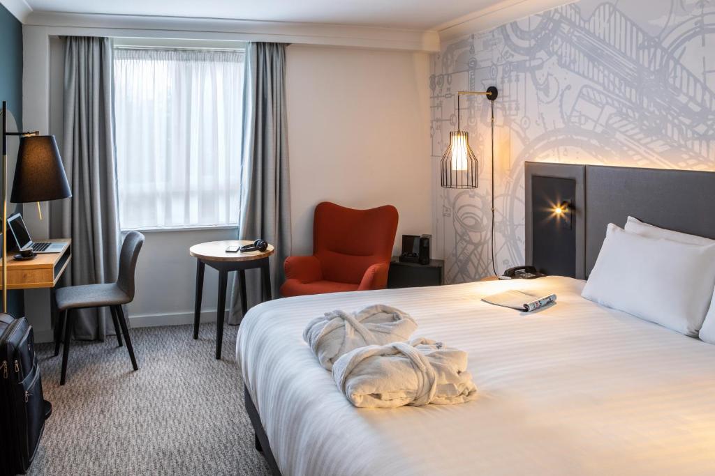 Mercure Birmingham West Hotel - 