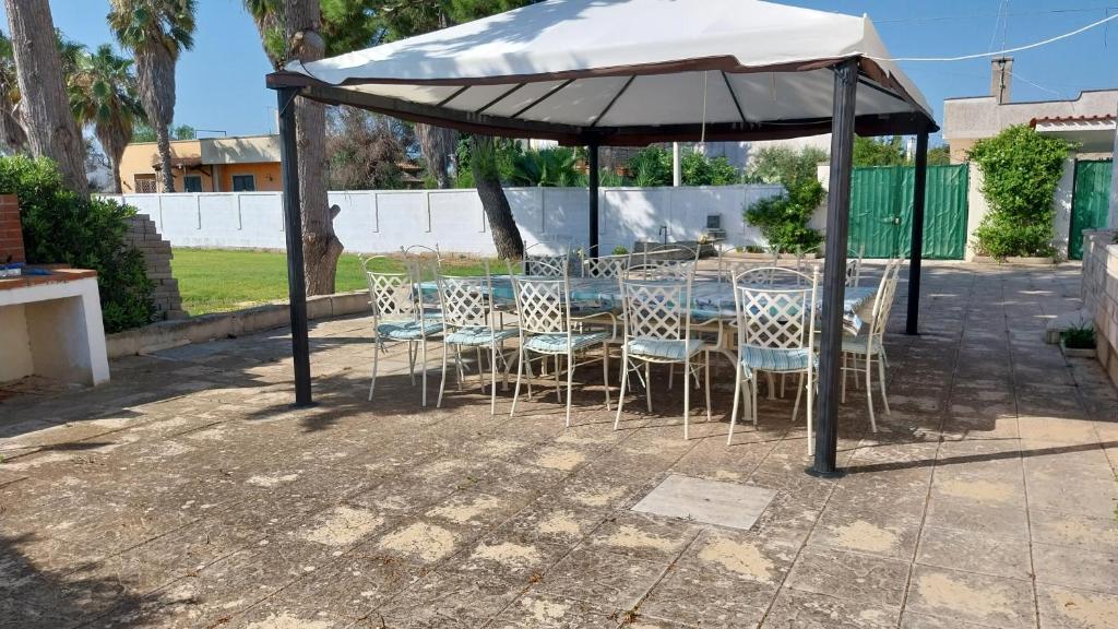 A patio or other outdoor area at La casa dei venti