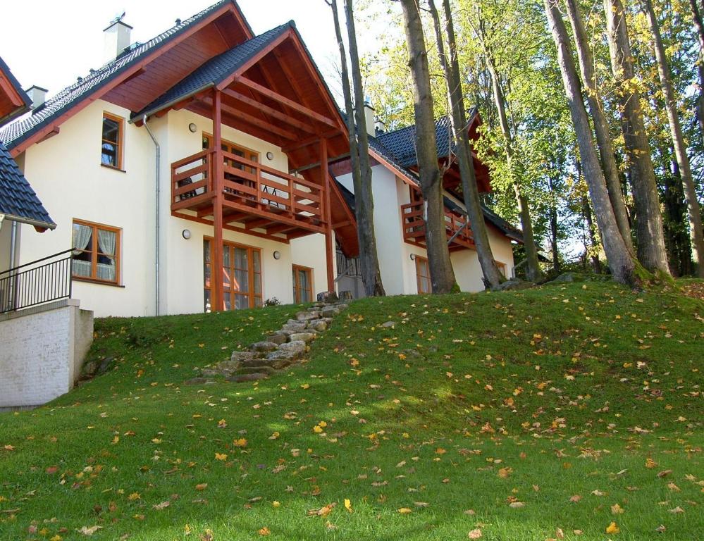 Zahrada ubytování Domek Karpatka 1 przy wyciągu narciarskim