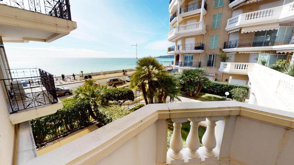 Zdjęcie z galerii obiektu Résidence Victoria Beach - GIOTTO - Magnifique 2P plein centre vue mer et terrasse MAE-8954 w Mentonie