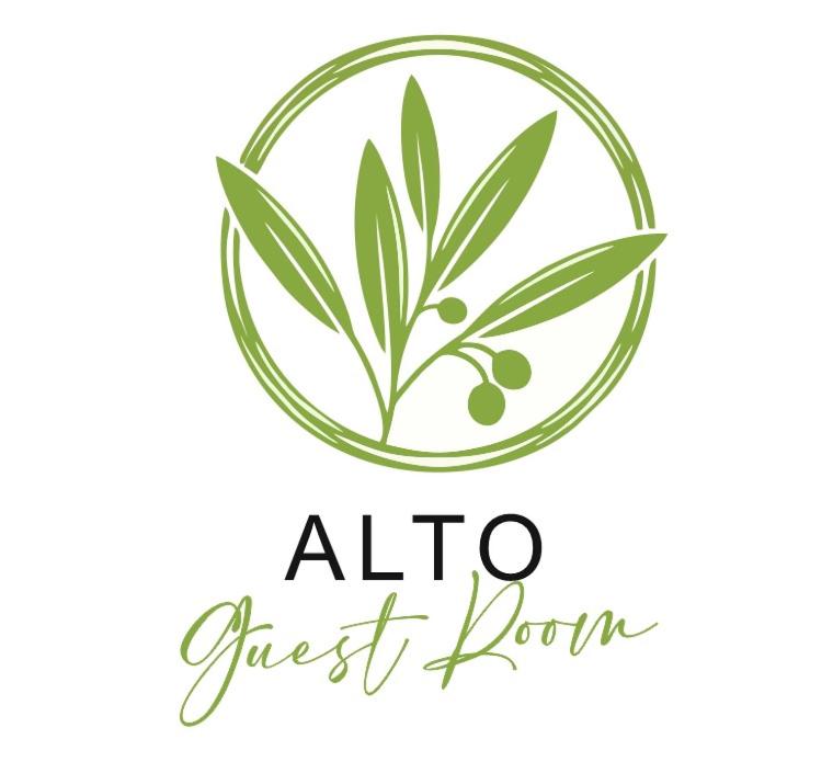 a logo for a guest room at alico guest house at Alto Guest room in Lousã