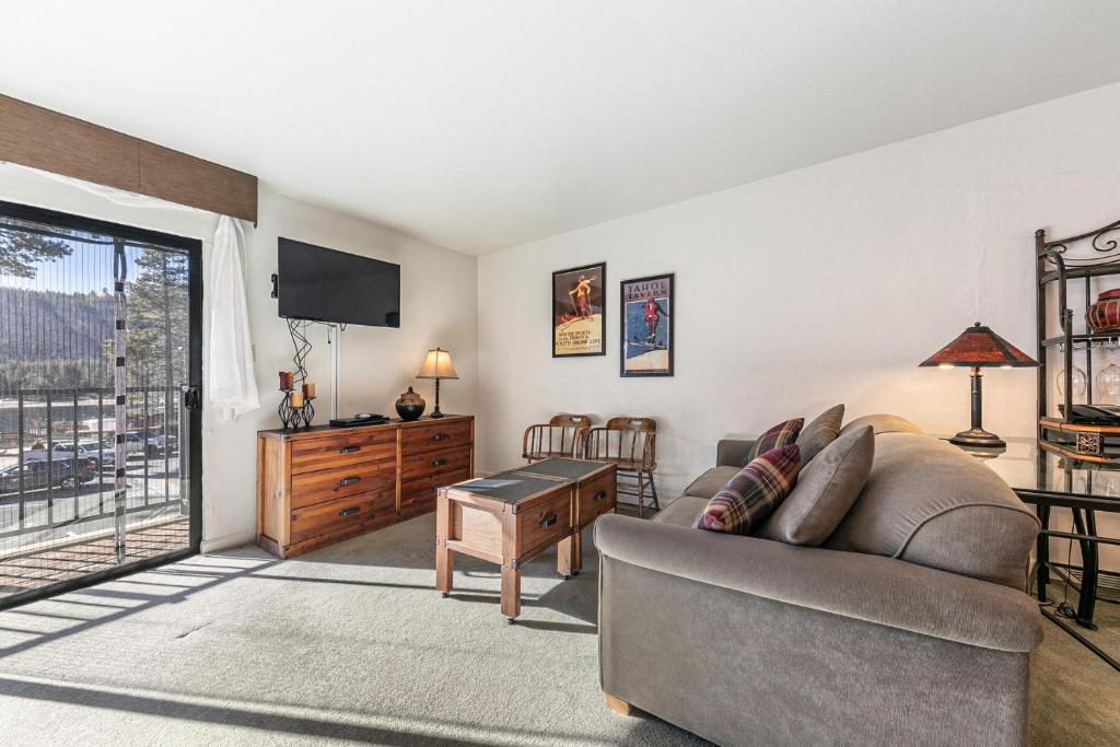 Studio 2nd Floor Unit 223 Bldg B, Truckee (updated prices 2024)