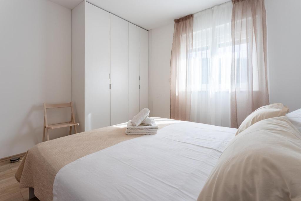 Posteľ alebo postele v izbe v ubytovaní Villa Ana perfect for families with kids and groups,House with heated Pool