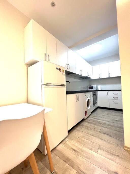 White Melody Apartment - Image 4